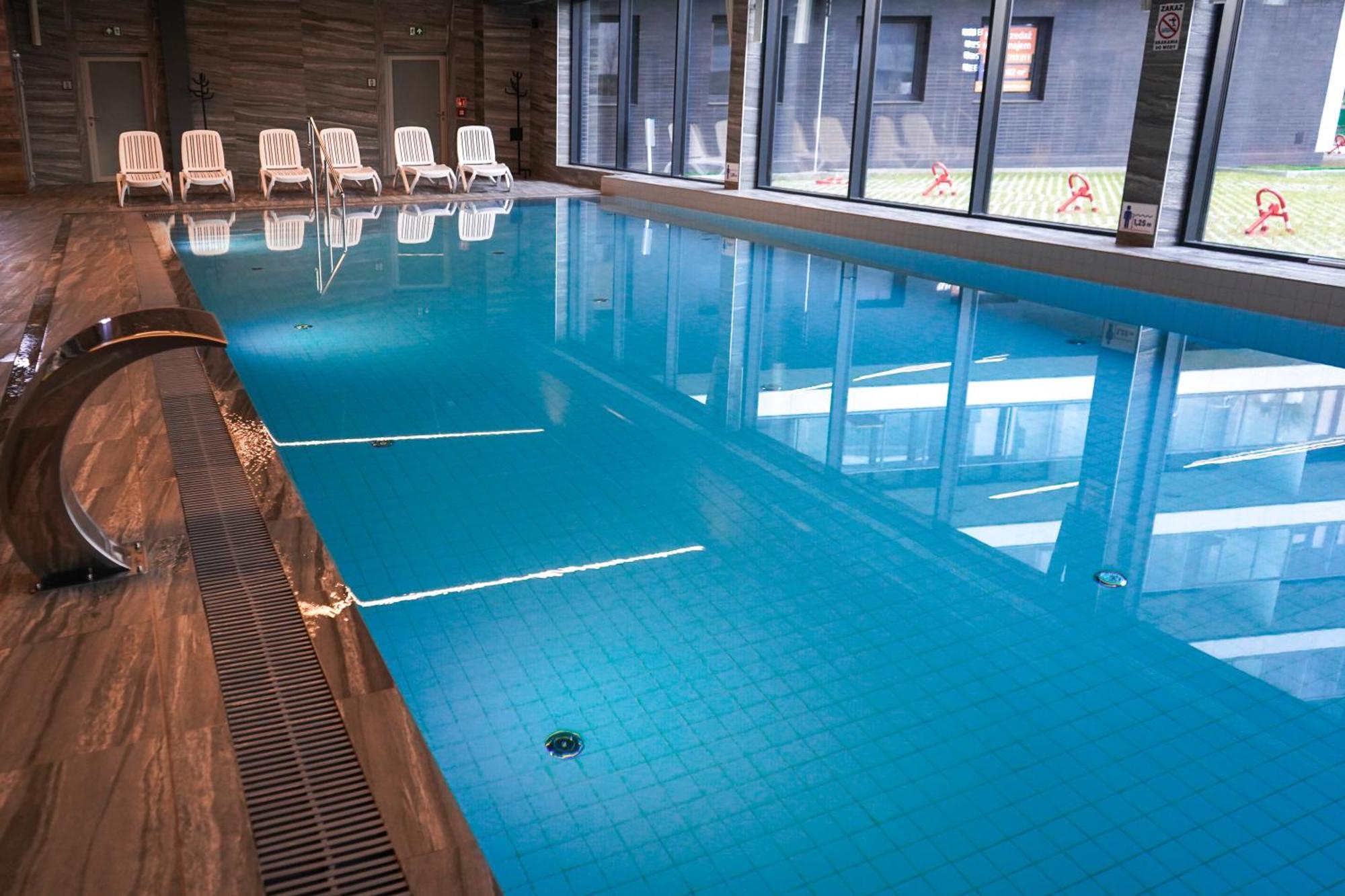 Lulu Apartments - Pod Masztami - Apartament Dwupokojowy - Basen Silownia Parking 科沃布热格 外观 照片