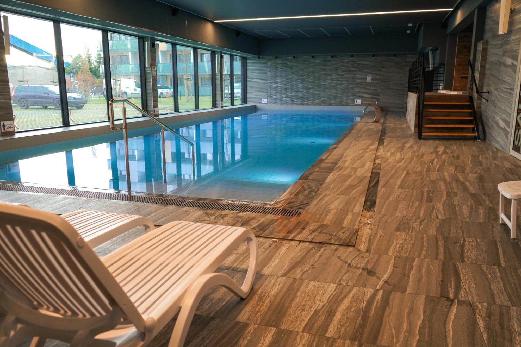 Lulu Apartments - Pod Masztami - Apartament Dwupokojowy - Basen Silownia Parking 科沃布热格 外观 照片